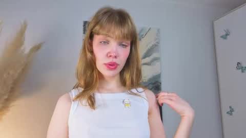 Mira  online show from October 2025 04:07:02 AM