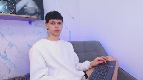 Mykel   online show from November 2025 02:41:01 PM