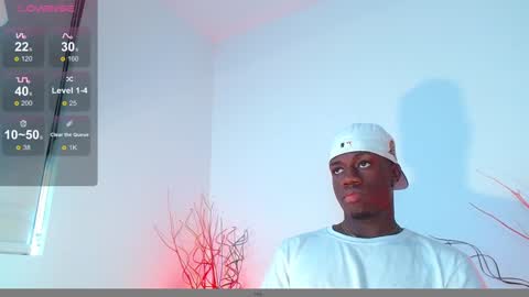 Mylo Wallace  online show from December 2024 05:55:02 PM