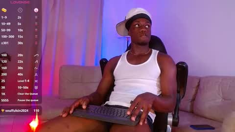 Mylo Wallace  online show from January 2026 01:53:02 AM