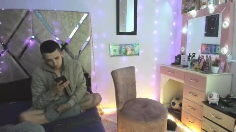 Myluandjack online show from November 2025 08:58:02 AM