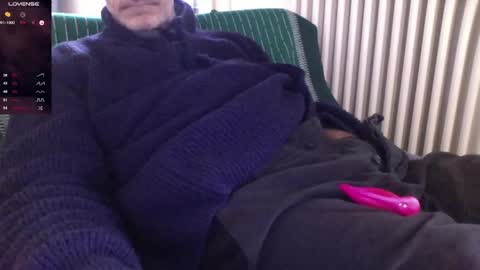 Bi sexy guy lovense hush is on private is open or password show tip if you like. online show from January 2025 11:52:01 AM