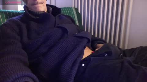 Bi sexy guy lovense hush is on private is open or password show tip if you like. online show from January 2025 09:44:02 AM