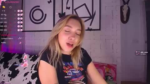 mynameisnikki_ online show from October 2025 08:12:01 AM