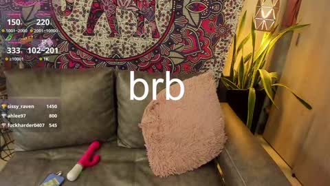 S A R A online show from January 2025 10:48:01 PM