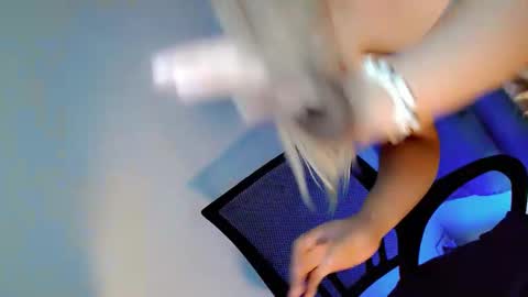 kimmy online show from February 2026 01:32:01 AM