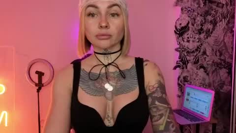 mysterious_twist online show from March 2026 04:22:01 PM