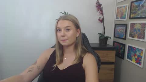 Erica online show from September 2025 09:35:02 AM