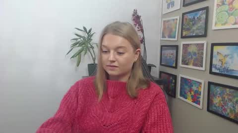 Erica online show from October 2025 07:42:02 AM