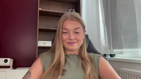 Snapshot of mysteryericax chatting on July 2026 10:06:02 AM Erica online show from July 2026 10:06:02 AM