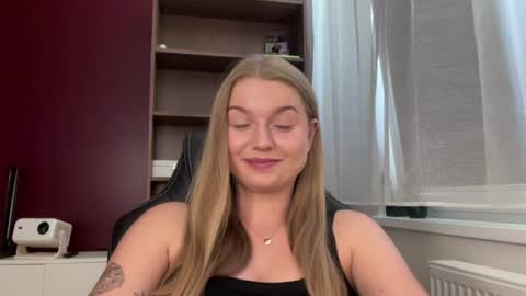 Snapshot of mysteryericax chatting on July 2026 12:33:02 PM Erica online show from July 2026 12:33:02 PM