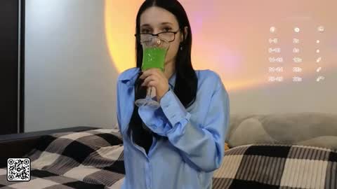 Snapshot of mysthush chatting on October 2025 06:18:01 PM Mia online show from October 2025 06:18:01 PM