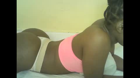 Snapshot of mystic_linna chatting on June 2026 06:52:02 AM mystic_linna online show from June 2026 06:52:02 AM