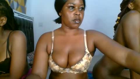 mystic_saucy online show from October 2025 05:33:01 PM