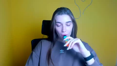 Amelia online show from July 2026 05:53:01 AM