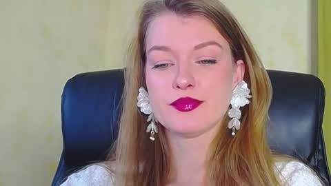 mysticvenus_ online show from December 2025 10:32:01 AM