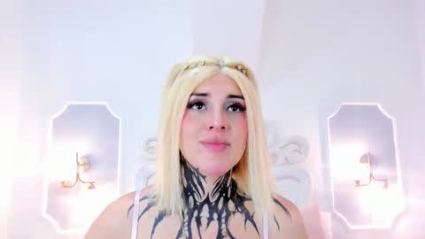 Misteika online show from September 2025 11:48:01 AM