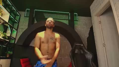 mystrongsubmissive online show from November 2025 11:10:03 AM