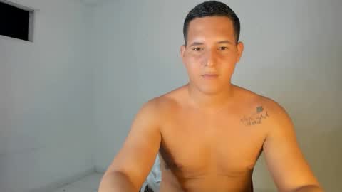 Snapshot of mz_david chatting on November 2025 01:38:01 AM mz_david online show from November 2025 01:38:01 AM