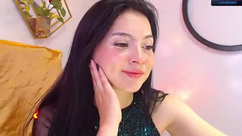 naamah_b online show from January 2025 02:02:01 PM