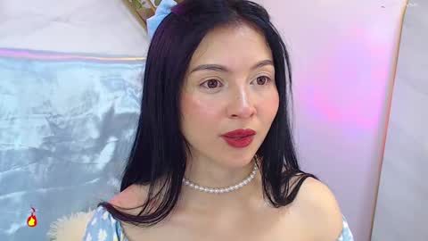 naamah_b online show from February 2025 02:52:01 PM