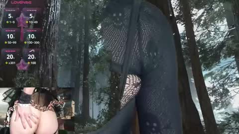 Snapshot of nackedforyou chatting on December 2024 10:27:01 PM NackedForYou online show from December 2024 10:27:01 PM