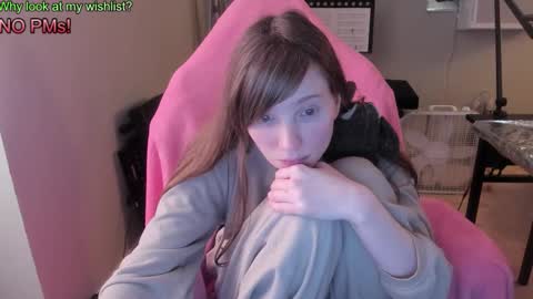 Natalie Marlo online show from March 2026 08:25:01 PM