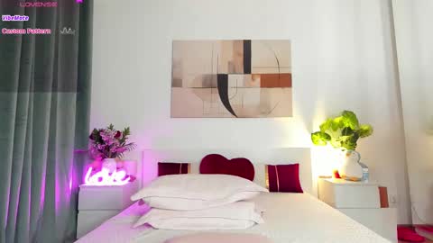 Nadia online show from February 2025 06:15:02 PM