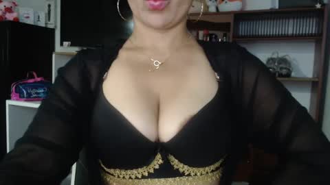 Nadia  online show from March 2025 06:54:02 AM