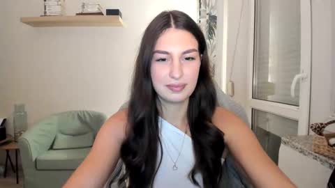 Nadiaaa006 online show from October 2025 05:17:01 PM