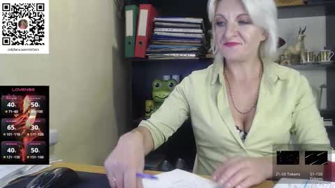 Snapshot of nadin_slut chatting on October 2025 07:35:02 PM Nadin online show from October 2025 07:35:02 PM