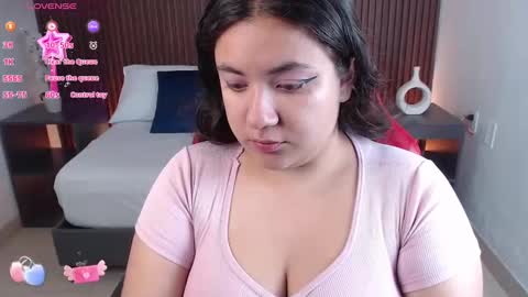 Nadine online show from December 2024 07:11:01 PM