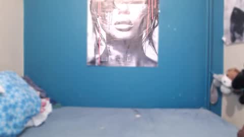 nadinnnea online show from November 2025 08:25:02 AM