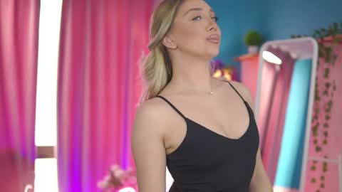 Nadia online show from March 2026 07:15:01 AM