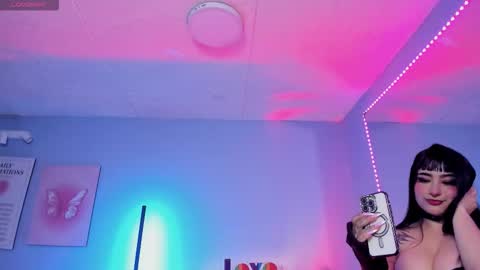 Snapshot of naeniademon_ chatting on February 2026 03:51:02 AM Naenia online show from February 2026 03:51:02 AM