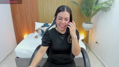 N A H I A online show from January 2025 12:07:02 PM