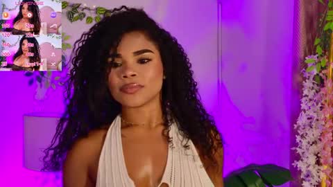 NahiaraReina  online show from April 2026 01:55:02 PM