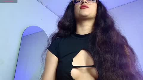Snapshot of nahomi_blaze56eup chatting on April 2026 07:37:02 PM valeria online show from April 2026 07:37:02 PM