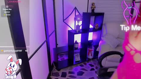 Nahomi online show from September 2025 06:57:02 AM