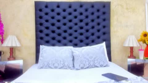 Nahomi  online show from February 2026 01:40:01 PM