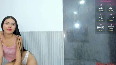 nahomy_park online show from May 2026 11:59:02 AM