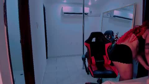 Snapshot of nahomy_ryans chatting on October 2025 05:54:01 PM Nahomy online show from October 2025 05:54:01 PM