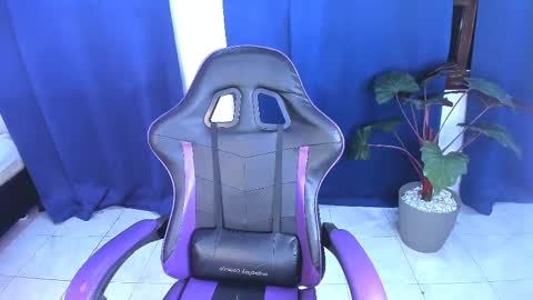 Snapshot of nahomy_ryans chatting on October 2025 04:04:01 PM Nahomy online show from October 2025 04:04:01 PM