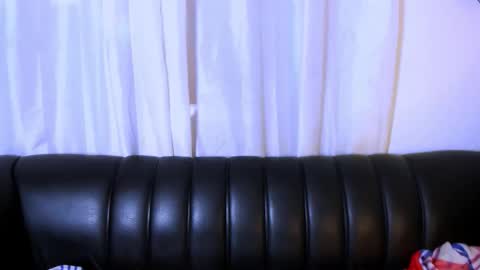 Nahomy online show from December 2025 09:11:02 PM