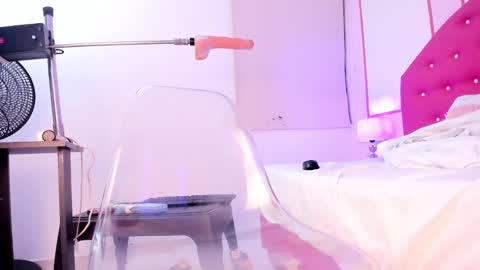 Nahomy Roberts online show from March 2025 08:07:01 AM