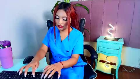 Naia online show from February 2026 07:59:02 PM