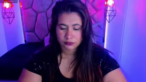 Snapshot of naia_karter chatting on January 2025 06:52:01 PM online show from January 2025 06:52:01 PM