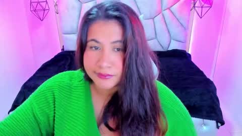 Snapshot of naia_karter chatting on February 2025 07:21:01 PM online show from February 2025 07:21:01 PM