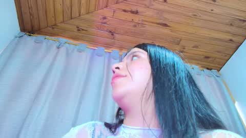 Snapshot of naia_x chatting on September 2025 07:40:02 PM Naia x online show from September 2025 07:40:02 PM