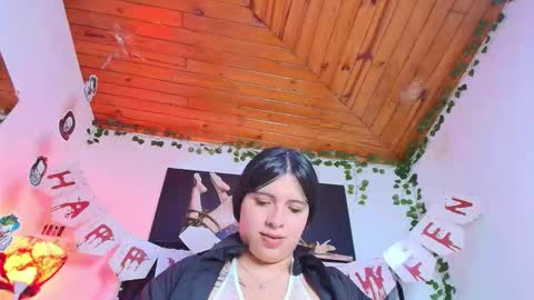 Snapshot of naia_x chatting on October 2025 12:33:02 AM Naia x online show from October 2025 12:33:02 AM